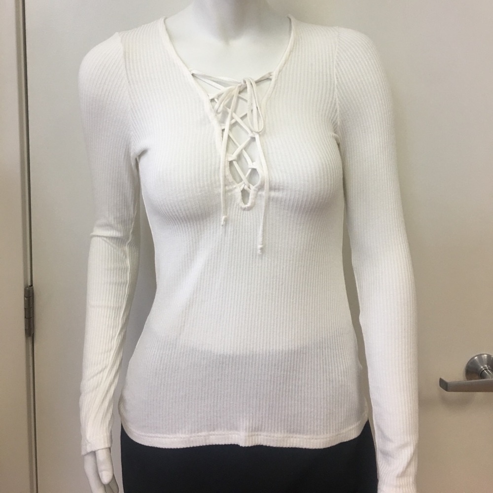 URBAN OUTFITTERS LONG SLEEVE